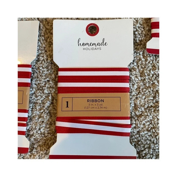 Red and White Ribbon- 1/2 inch Gift wrapping/ Decoration, Christmas​​ - Picture 2 of 3